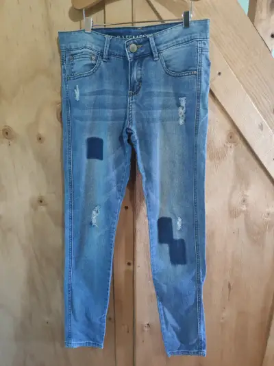 Jeans de mezclilla desgastados Basement para mujer - miniatura 1