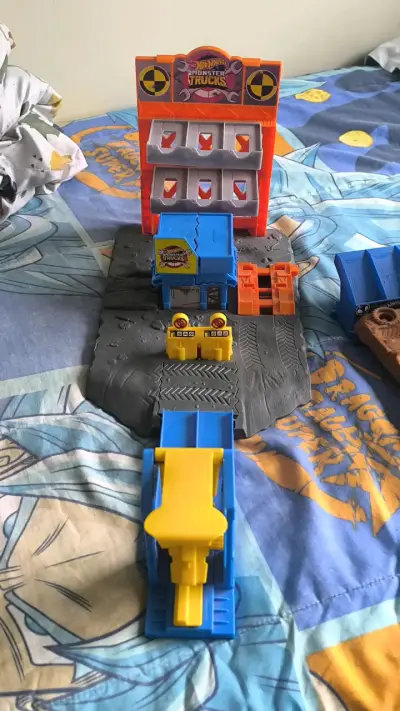 Pista de Juguete Hot Wheels Monster Trucks - miniatura 1