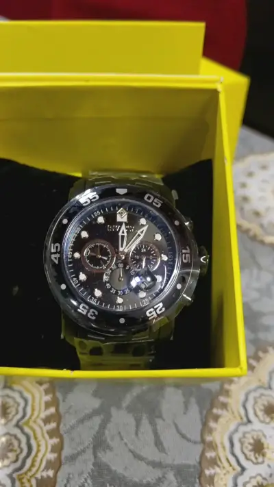 Reloj Invicta de acero inoxidable con cronógrafo - miniatura 1