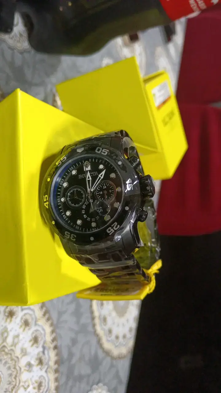 Reloj Invicta de acero inoxidable con cronógrafo - 2