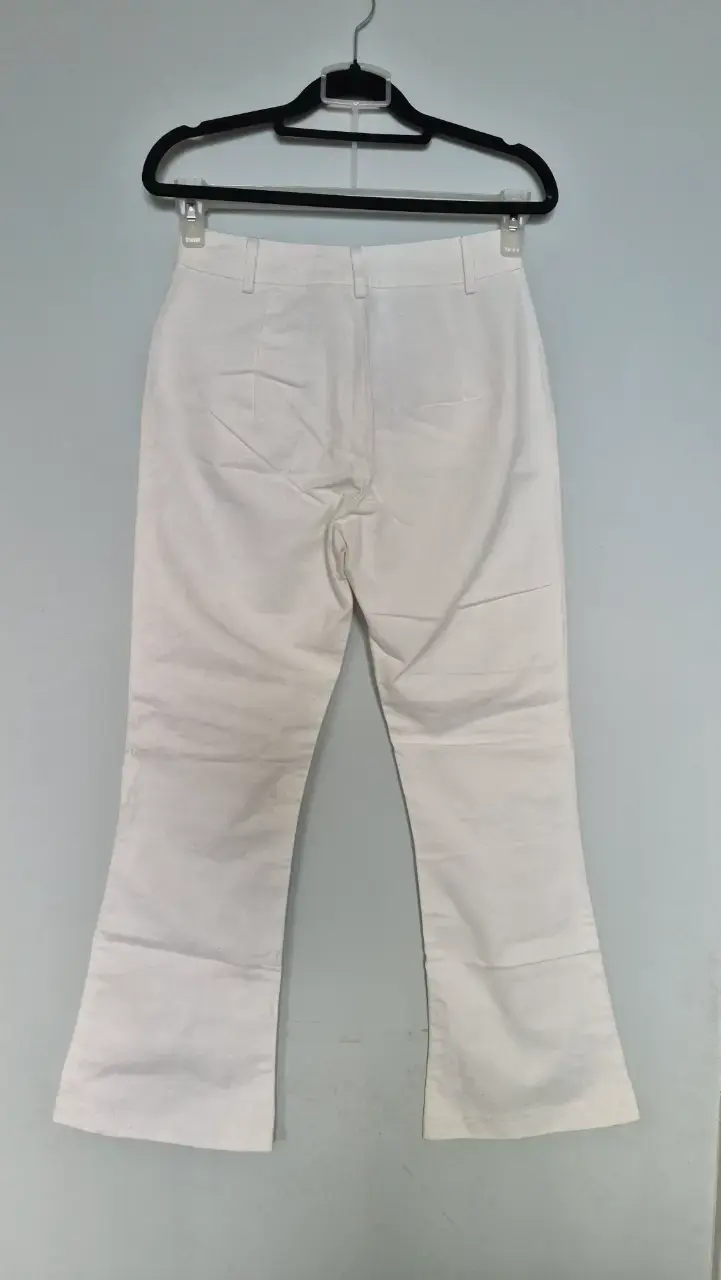 Pantalones blancos con diseño de llamas - 2