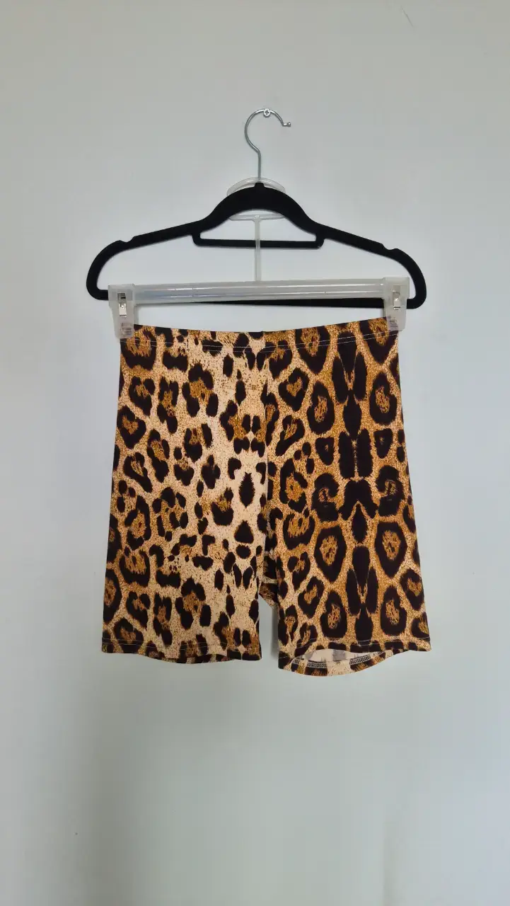 Shorts leopardo SHEIN, talla S - 1