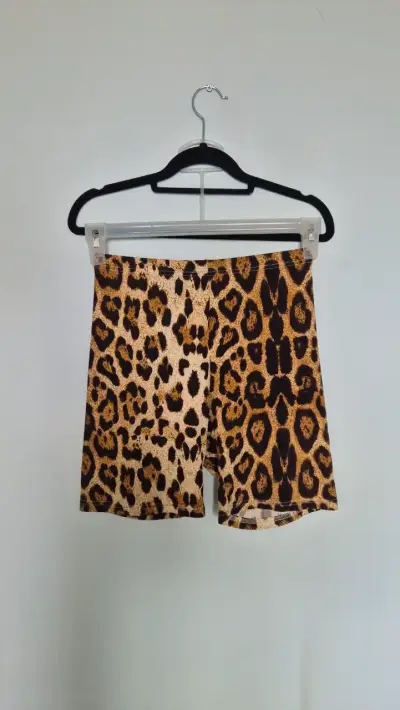 Shorts leopardo SHEIN, talla S - miniatura 1