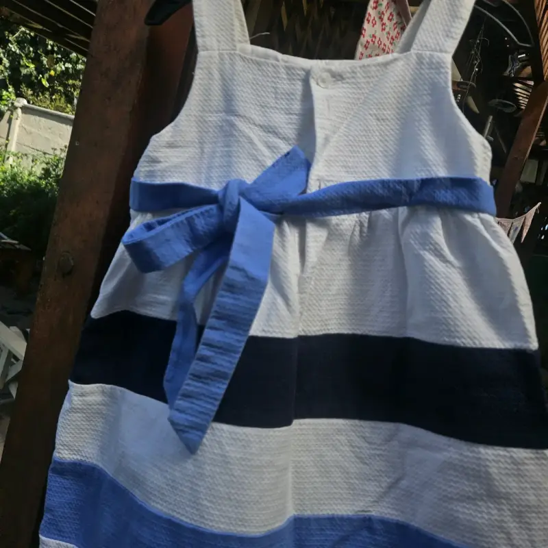 Vestido de niña a rayas azul y blanco - 3