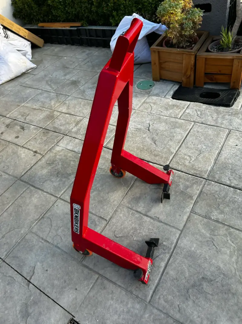 Soporte de moto rojo BKN Bikers - 3
