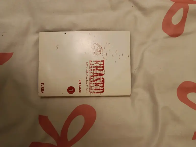 Manga Erased Volumen 1 de Kei Sanbe
