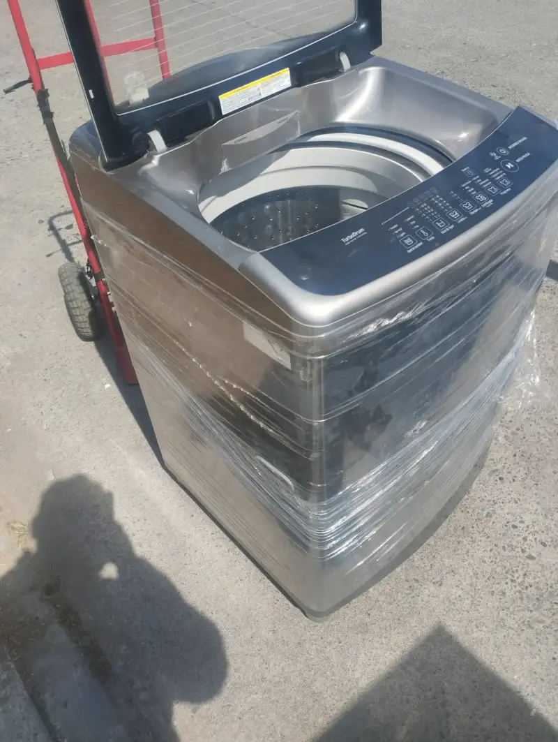 Lavadora LG Smart Inverter 18 kg - 2