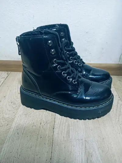 Botines de charol negro con plataforma - miniatura 2
