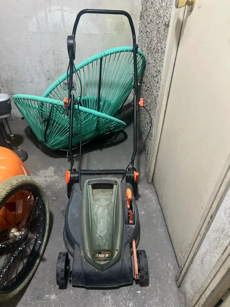 Cortacésped eléctrico Bauker 1400W usado
