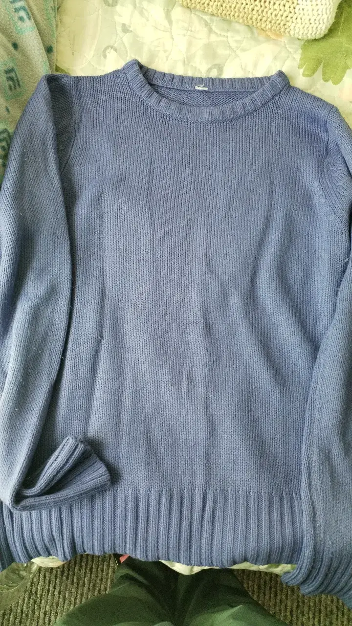 Suéter morado de lana para mujer