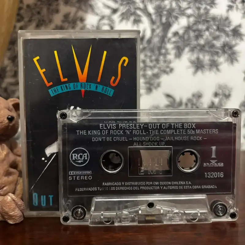 Cassette Elvis Out of the Box 1992 Chile - 3
