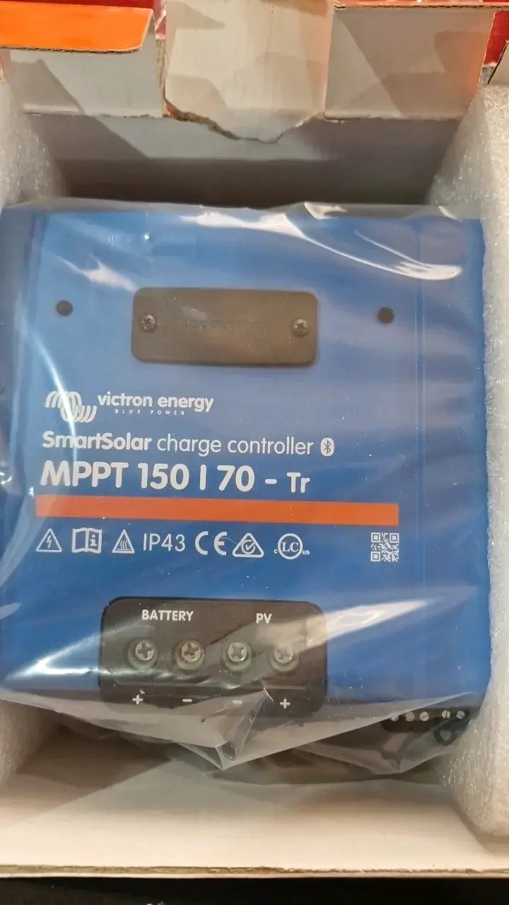 Controlador de carga solar Victron Energy MPPT 150/70-Tr