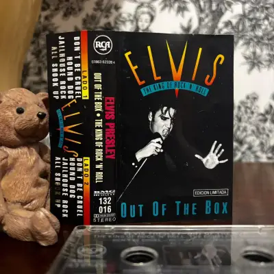 Cassette Elvis Out of the Box 1992 Chile - miniatura 5