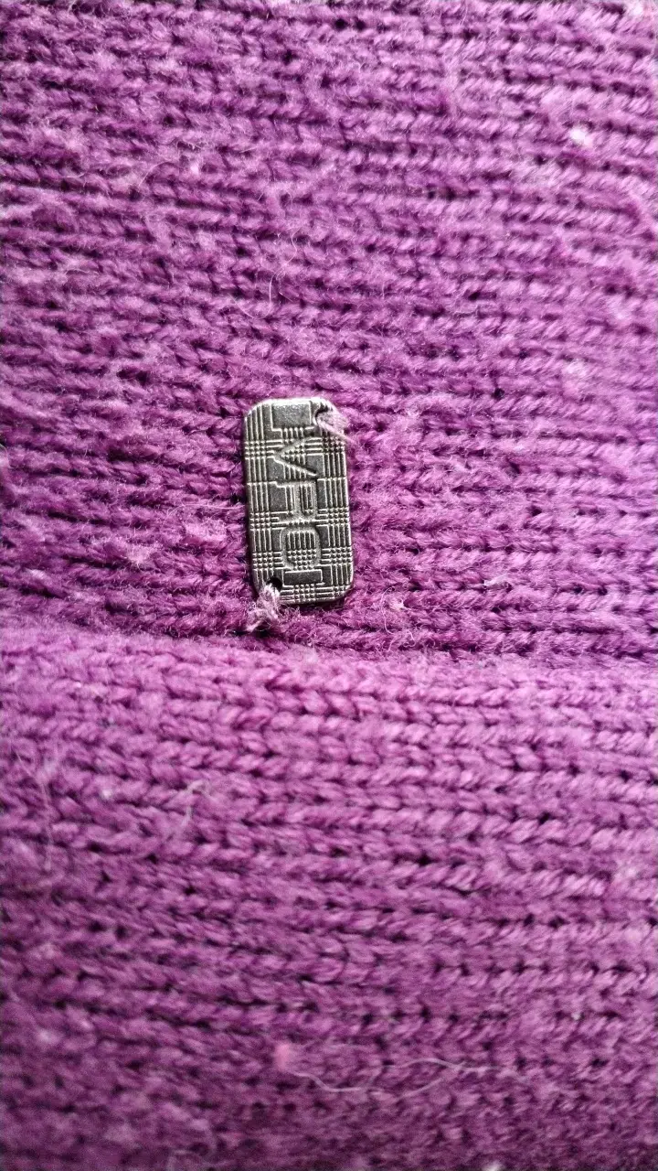 Suéter morado de lana para mujer - 2