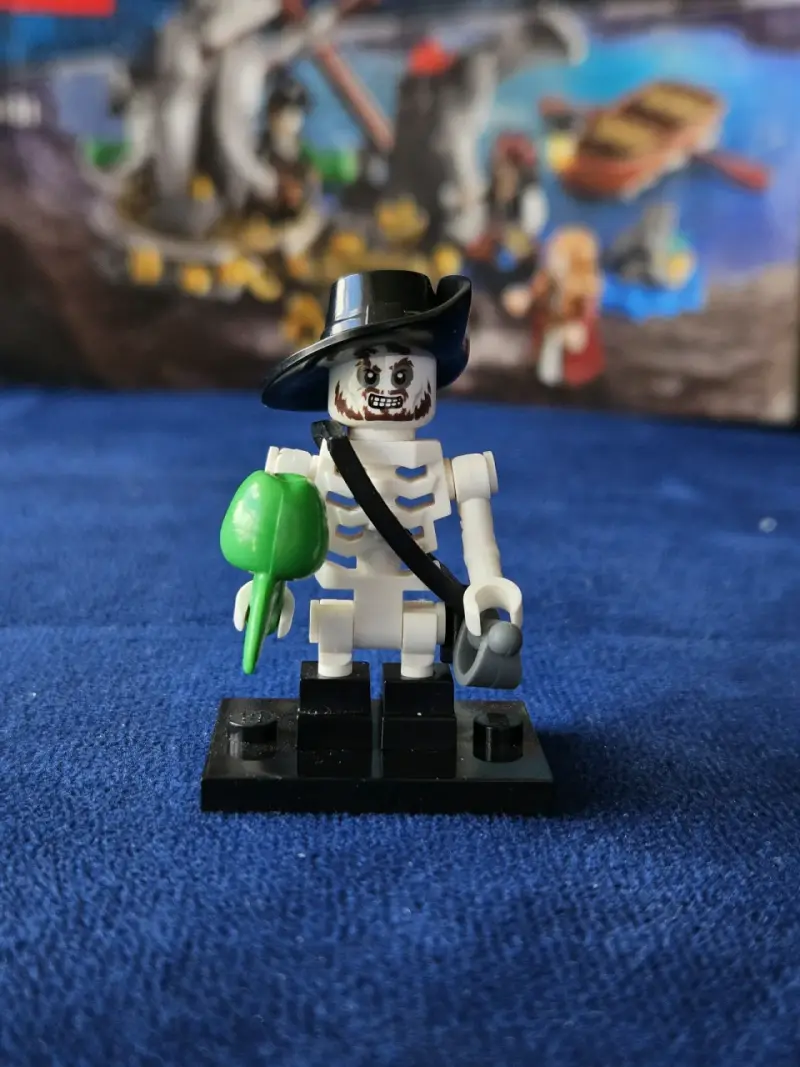 Set LEGO Piratas del Caribe Isla de la Muerte 4181 - 4