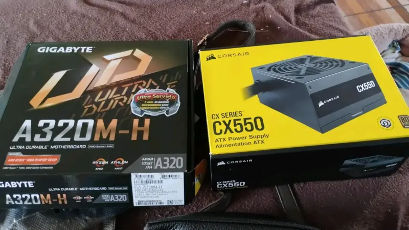 PC GAMER RYZEN 3 2200G Con WIFI - 5