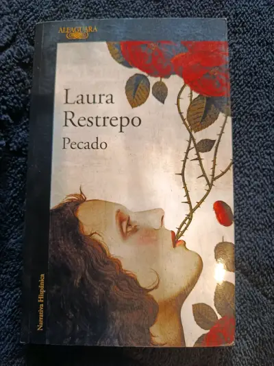 Libro 'Pecado' de Laura Restrepo en buen estado - miniatura 1