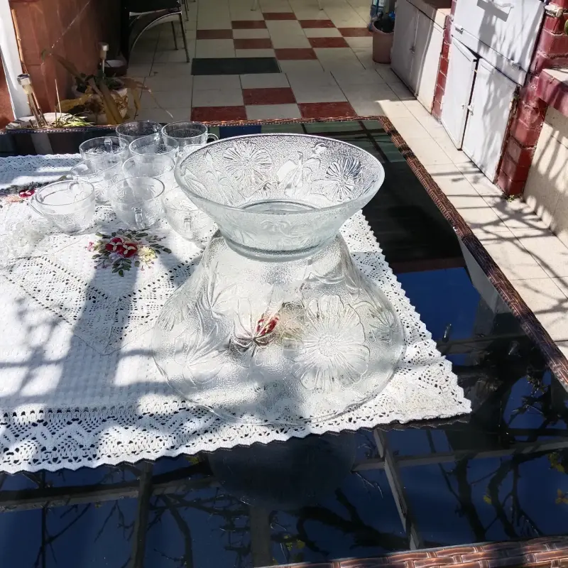 Juego de Ponchera de Vidrio con Tazas - 2