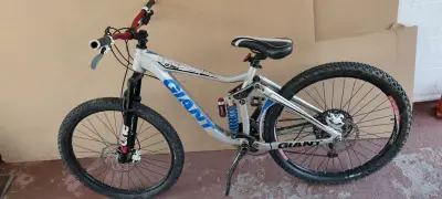 Bicicleta de montaña Giant Glory 4.0 - miniatura 1