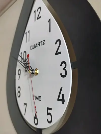 Reloj de Pared Moderno con Péndulo - miniatura 6
