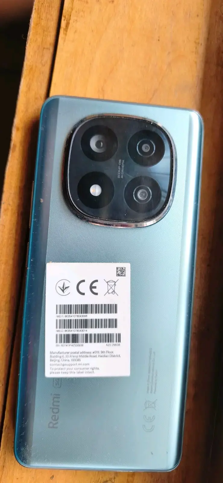 Smartphone Xiaomi Redmi con triple cámara - 1