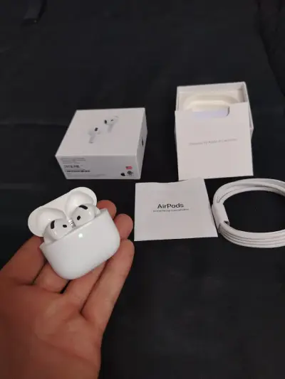 Apple AirPods 4ta Cancelación de Ruido Activa - miniatura 2