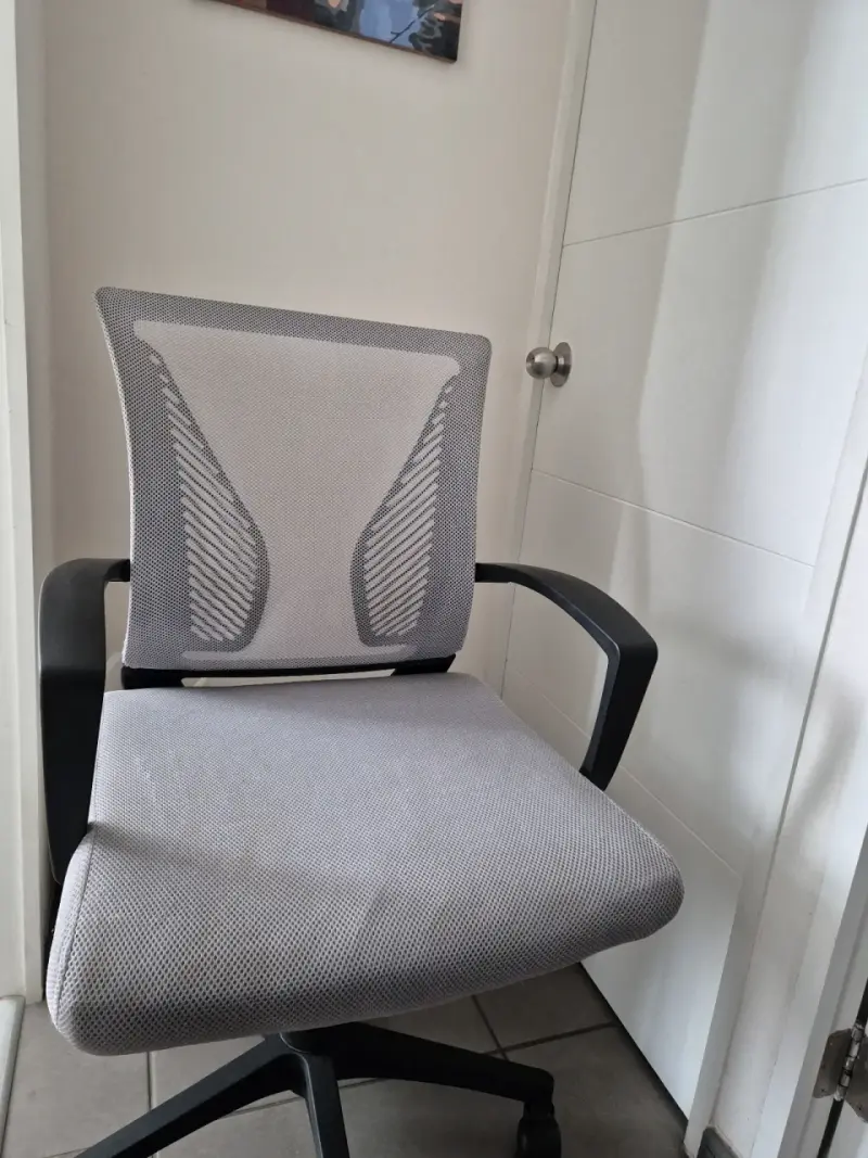 Silla de oficina ergonómica gris - 2