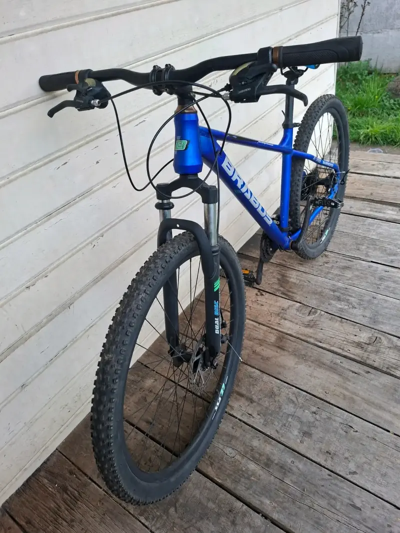 Bicicleta de montaña azul Brabus con frenos de di - 2