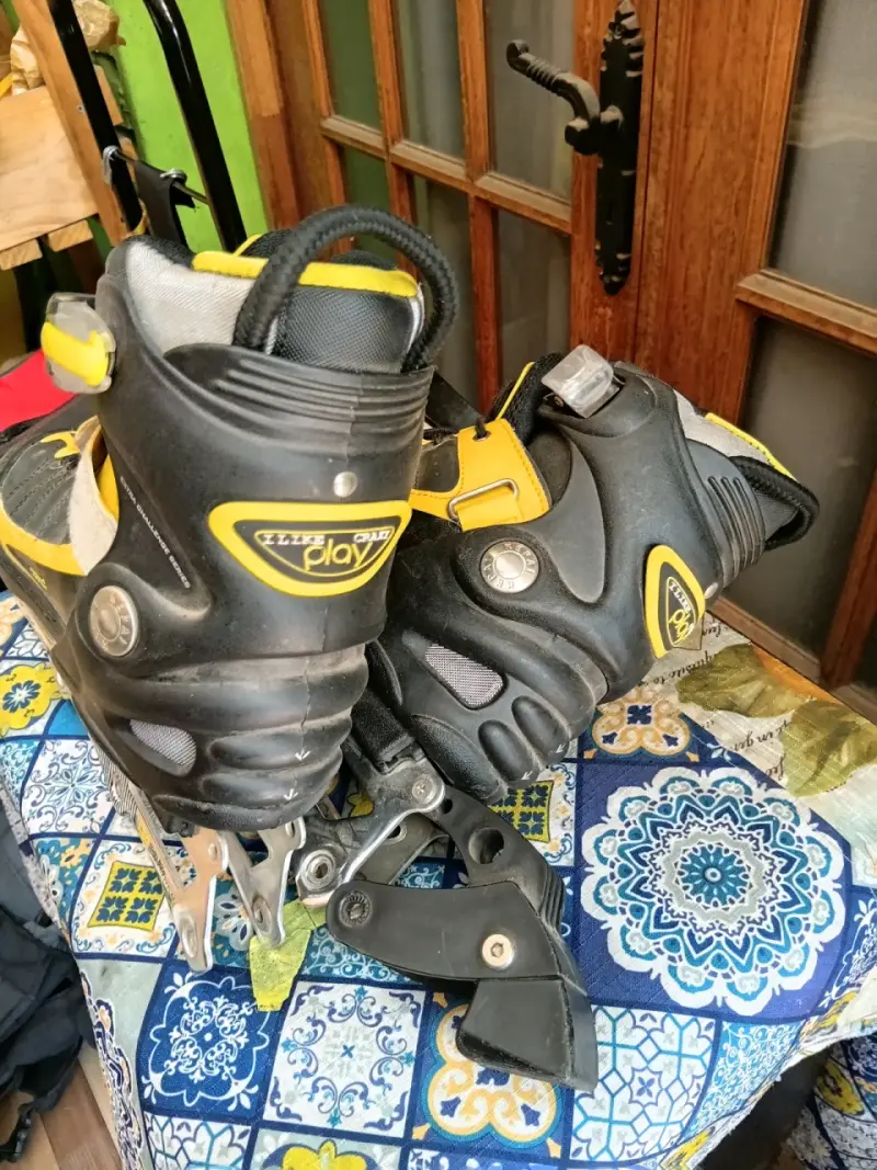 Patines en línea Kepaí amarillos y negros - 2
