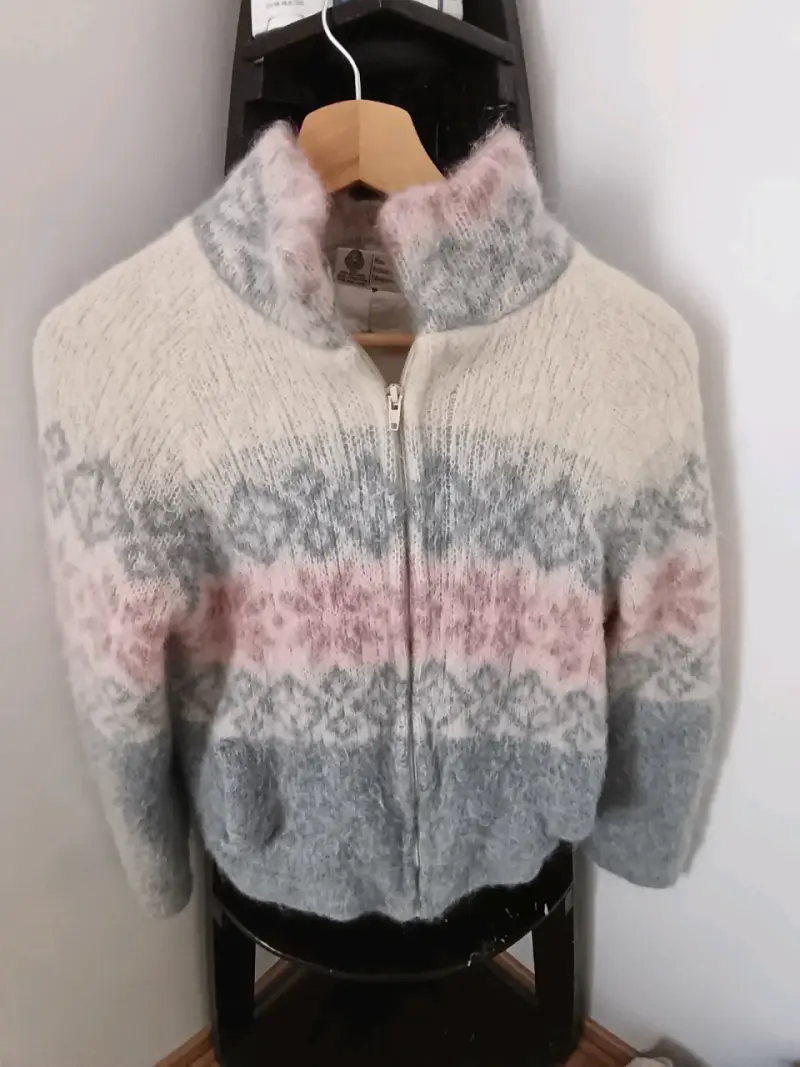 Chompa de lana con cierre y diseño nórdico - 1