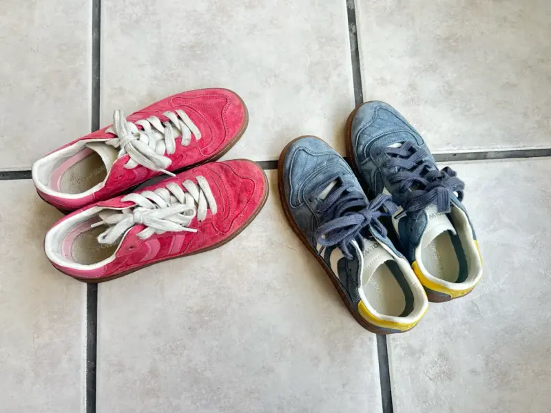 Zapatillas deportivas unisex en rosa y azul - 1