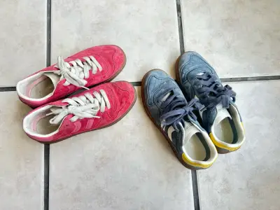 Zapatillas deportivas unisex en rosa y azul - miniatura 1