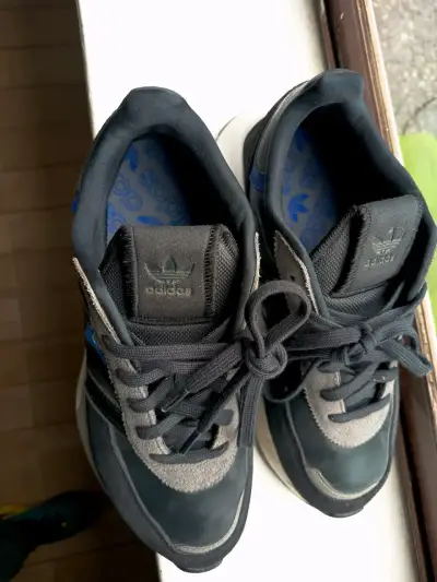 Zapatillas deportivas negras Adidas para hombre - miniatura 2