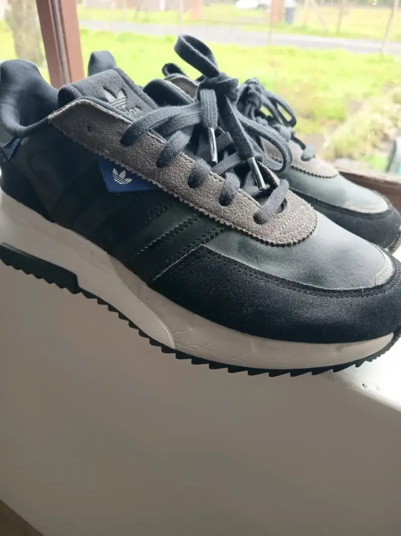 Zapatillas deportivas negras Adidas para hombre - 3