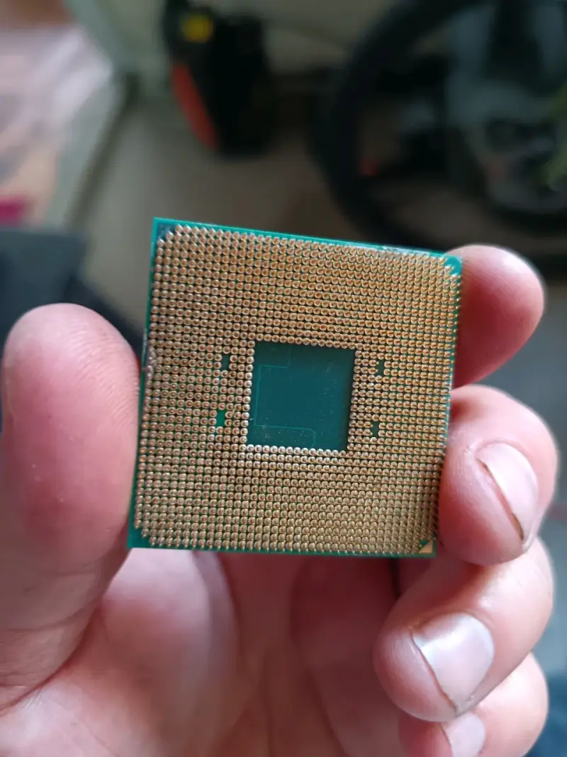 Procesador AMD Ryzen 5 2400G - 2