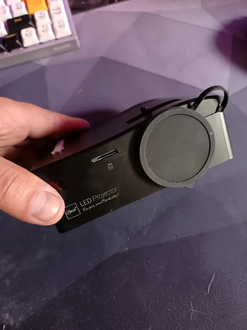 Proyector LED portátil Mlab compacto - 3