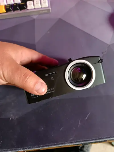 Proyector LED portátil Mlab compacto - miniatura 4