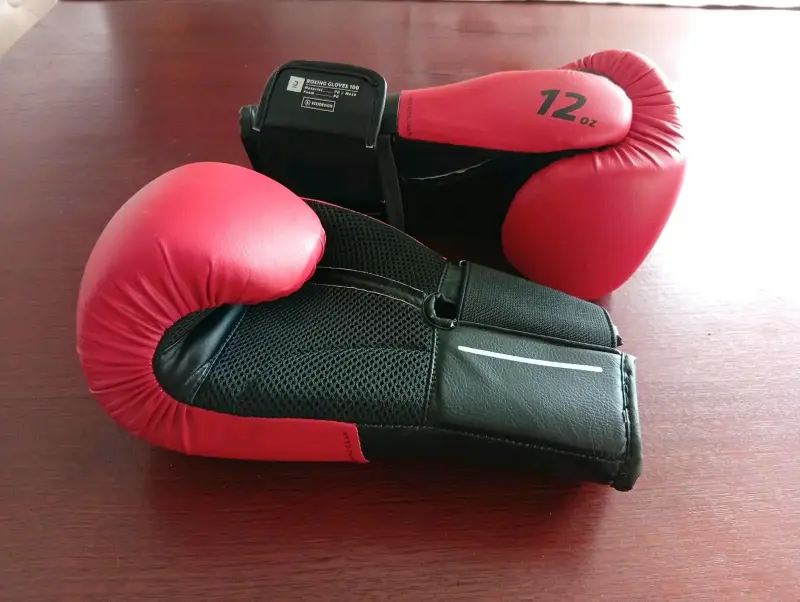 Guantes de Boxeo 12 oz Rojos y Negros