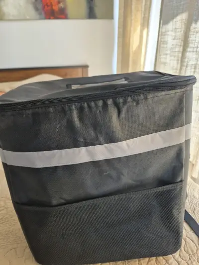 Mochila térmica negra delivery - miniatura 3