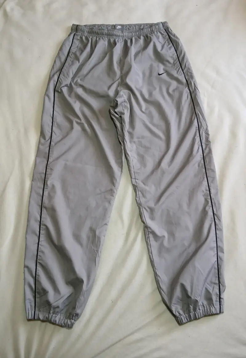 Pantalones Nike grises talla m