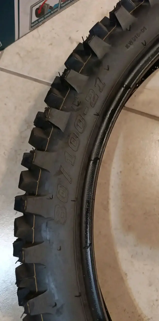 Neumático de moto 80/100-21 Runner - 1