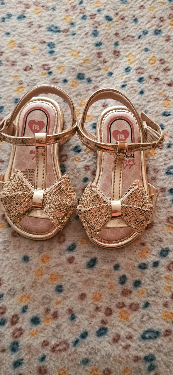 Sandalias para niña número 19 y 20 - 1