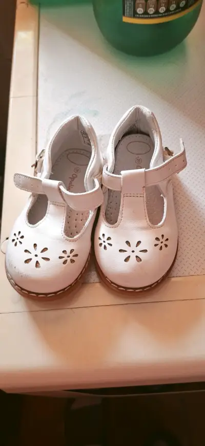 Sandalias para niña número 19 y 20 - miniatura 2