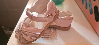 Sandalias para niña número 19 y 20 - miniatura 6