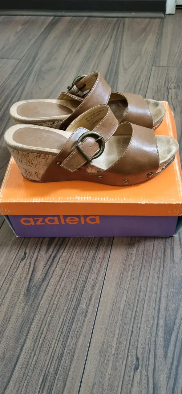 Sandalias de cuña marrón para mujer - 3