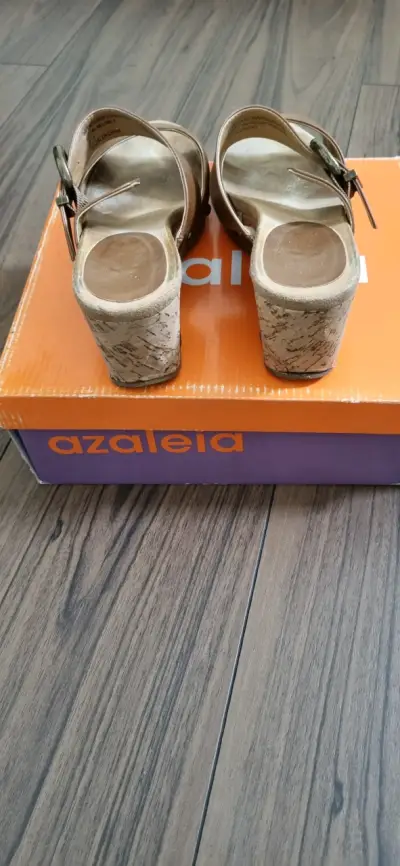 Sandalias de cuña marrón para mujer - miniatura 4