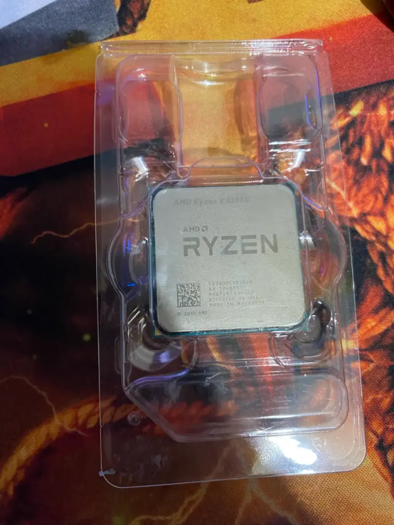 Procesador AMD Ryzen 3 3200G en buen estado