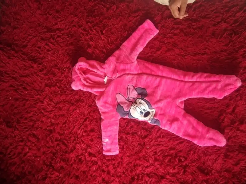 Enterito de bebé Minnie Mouse rosado - 2