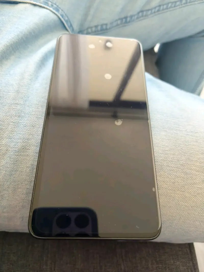 Smartphone Xiaomi 14 t con triple cámara trasera - 1
