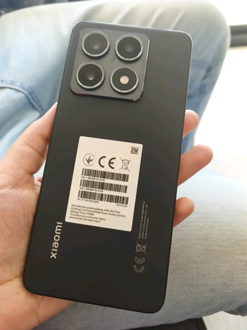 Smartphone Xiaomi 14 t con triple cámara trasera - 2